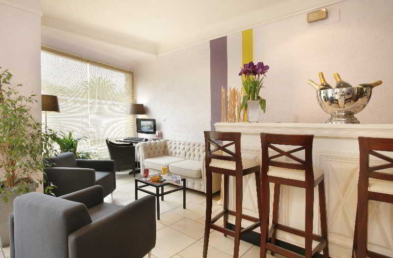 Hotel The Originals Perpignan Sud Le Grillon D'Or Le Boulou Extérieur photo