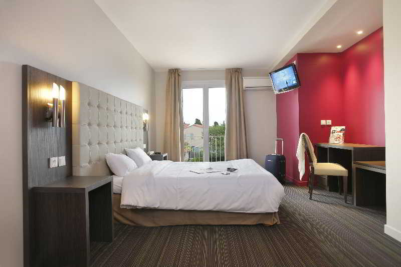 Hotel The Originals Perpignan Sud Le Grillon D'Or Le Boulou Extérieur photo