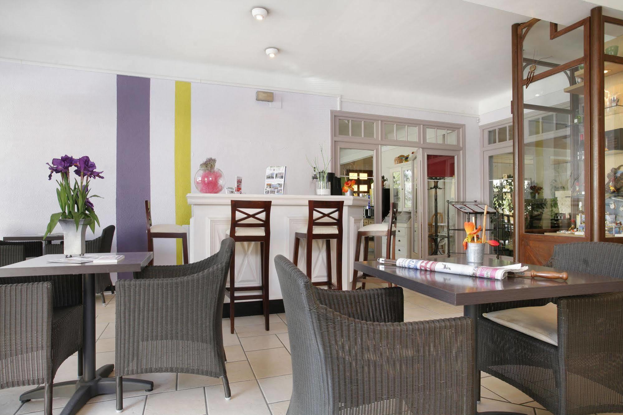 Hotel The Originals Perpignan Sud Le Grillon D'Or Le Boulou Extérieur photo