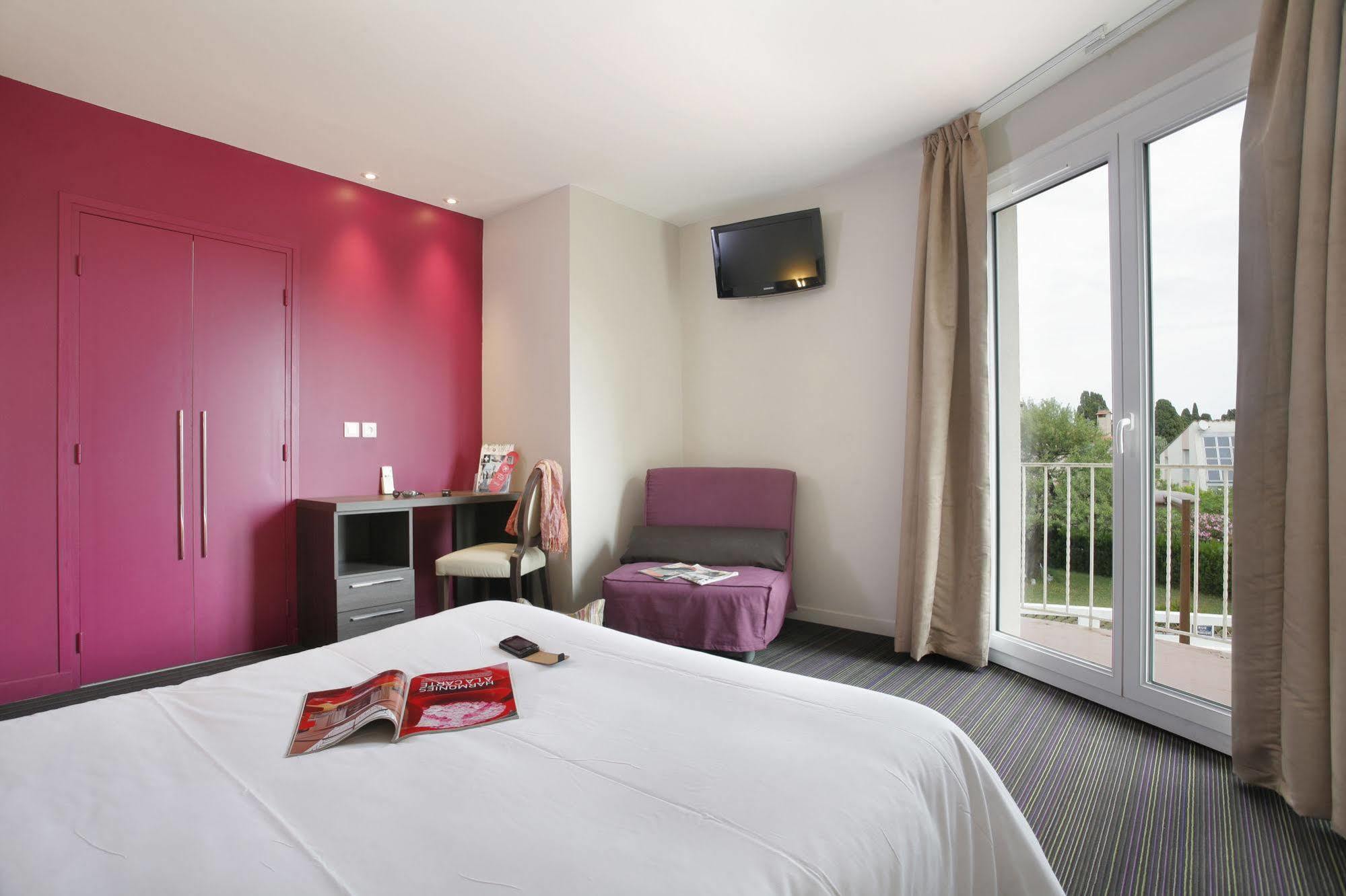 Hotel The Originals Perpignan Sud Le Grillon D'Or Le Boulou Extérieur photo