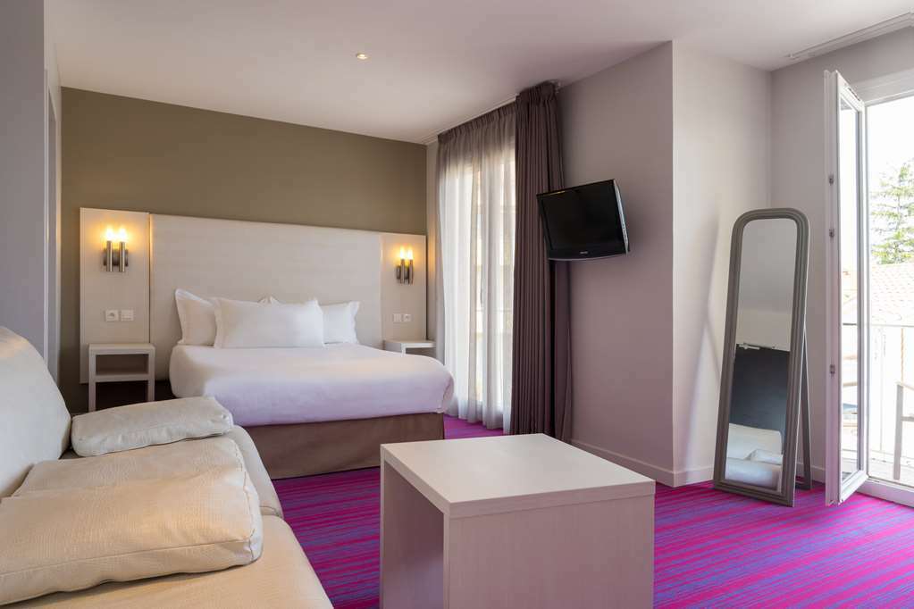 Hotel The Originals Perpignan Sud Le Grillon D'Or Le Boulou Chambre photo
