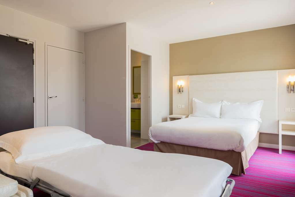 Hotel The Originals Perpignan Sud Le Grillon D'Or Le Boulou Chambre photo
