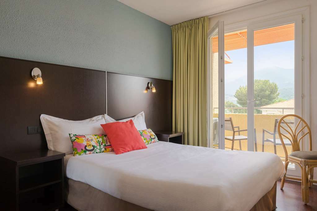 Hotel The Originals Perpignan Sud Le Grillon D'Or Le Boulou Chambre photo
